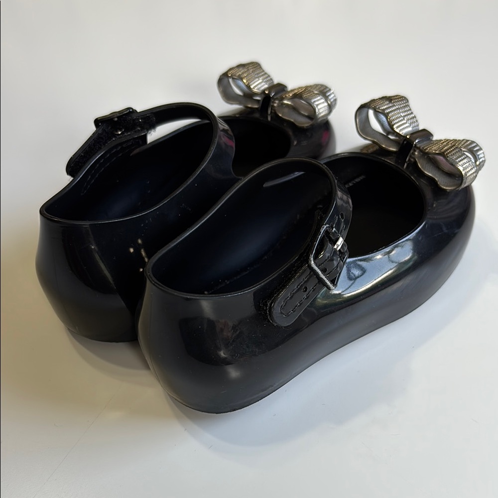 Mini Melissa Black and Silver Dress Shoes with Bow Detail toddler girl - Picture 2 of 6